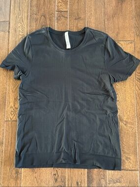 Athleta Black Short Sleeve Performance Tee